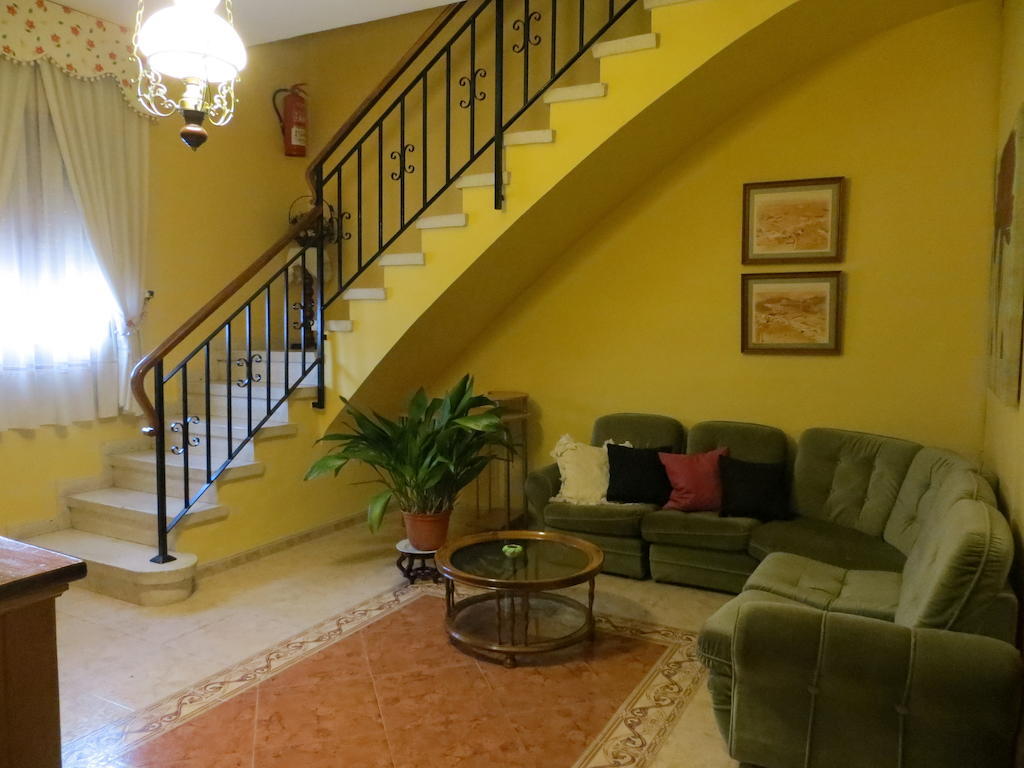 Hostal Restaurante Reina El Tejar 外观 照片