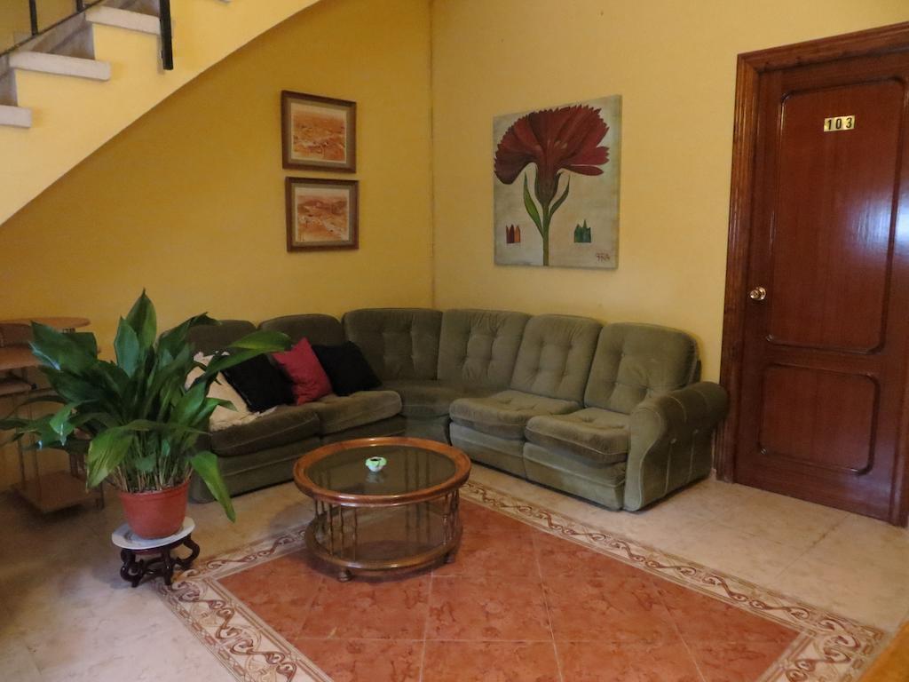 Hostal Restaurante Reina El Tejar 外观 照片