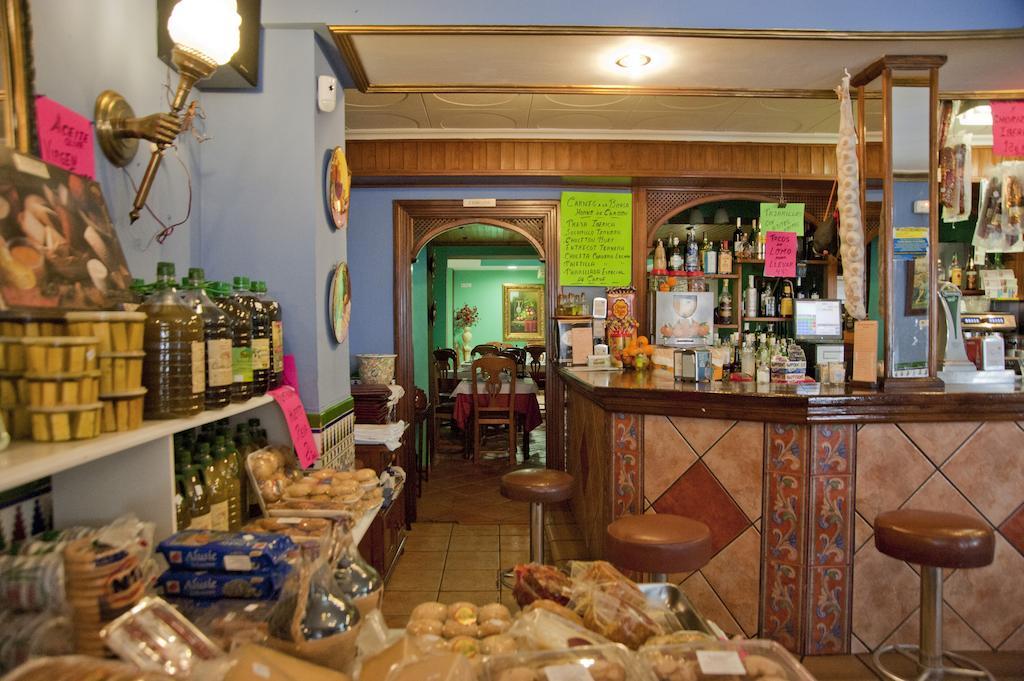 Hostal Restaurante Reina El Tejar 外观 照片