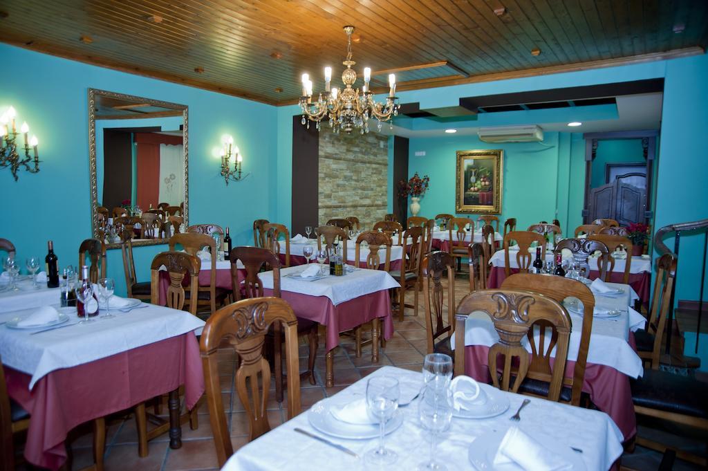 Hostal Restaurante Reina El Tejar 外观 照片